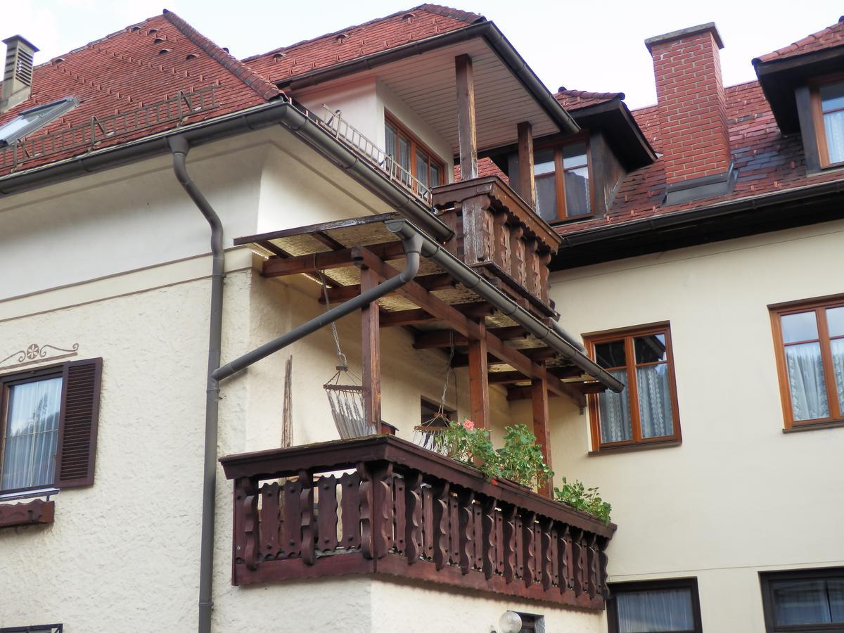 Kronenwirt Gurk Dış mekan fotoğraf