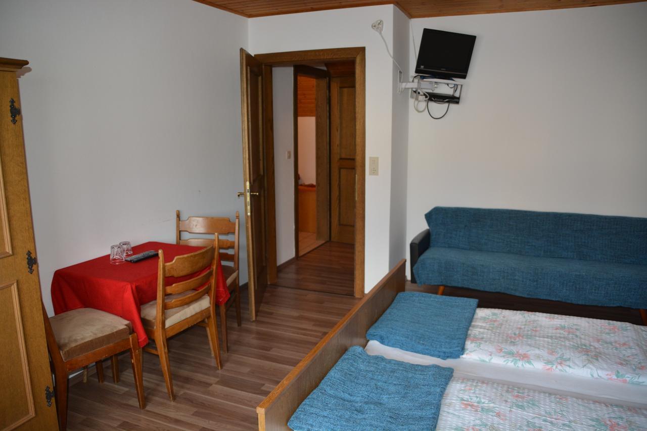 Kronenwirt Gurk Dış mekan fotoğraf